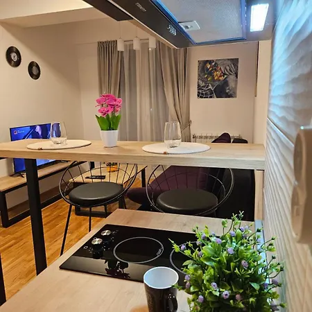 The Wazaari Lägenhet Skopje